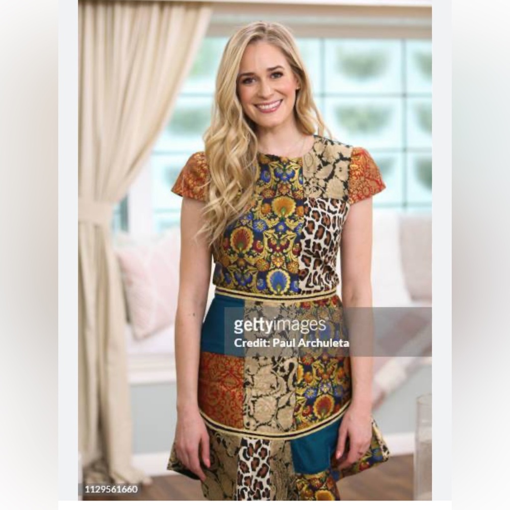 ALICE + OLIVIA
Rapunzel Curved-Hem Patchwork Mini Dress